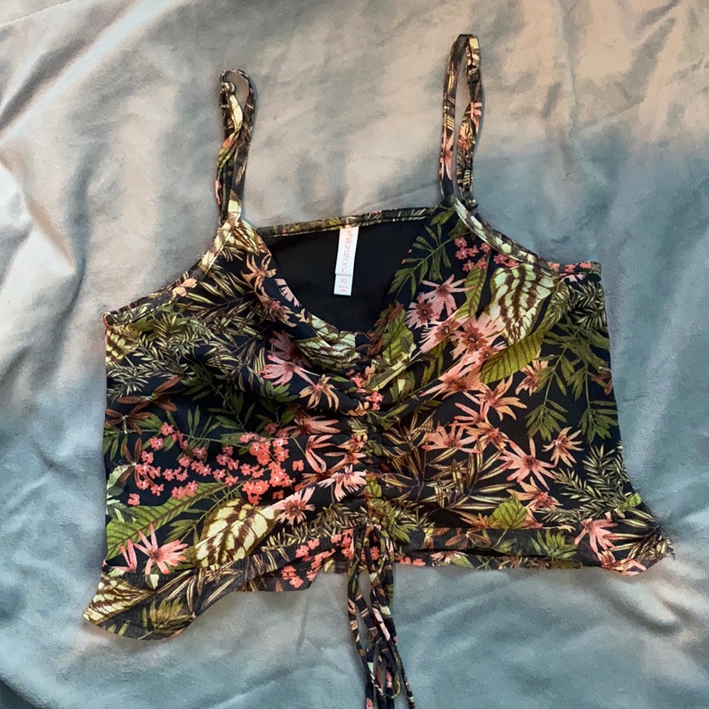 Xsmall crop top worn a few times.